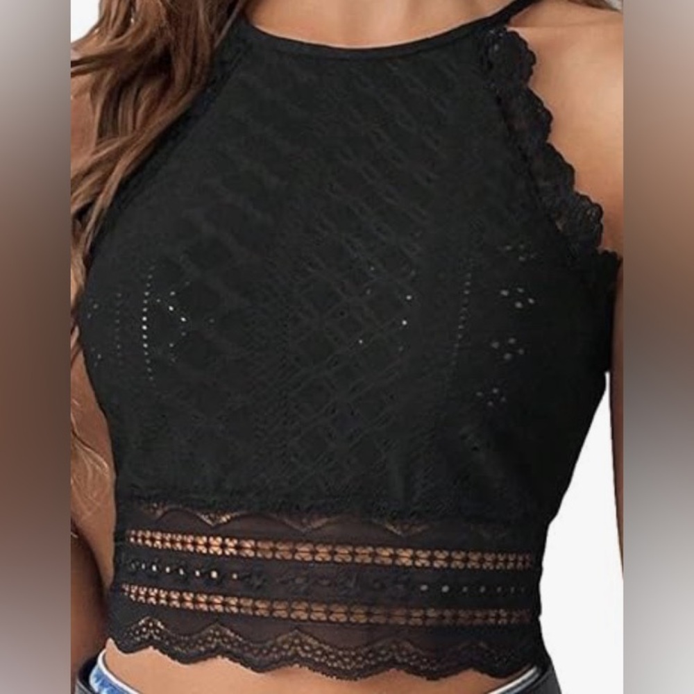 Elegant Black floral Lace Halter crop Top Sz medium (8-10) slim fit tank topnew